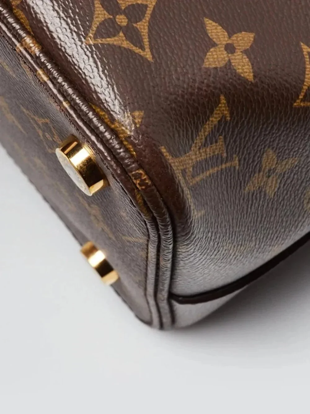 Louis Vuitton Monogram Canvas Lockit MM Bag